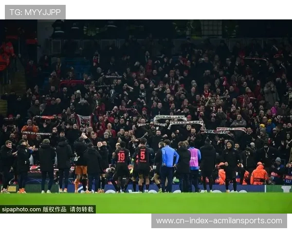 曼城哈兰德门前抢点完成绝杀