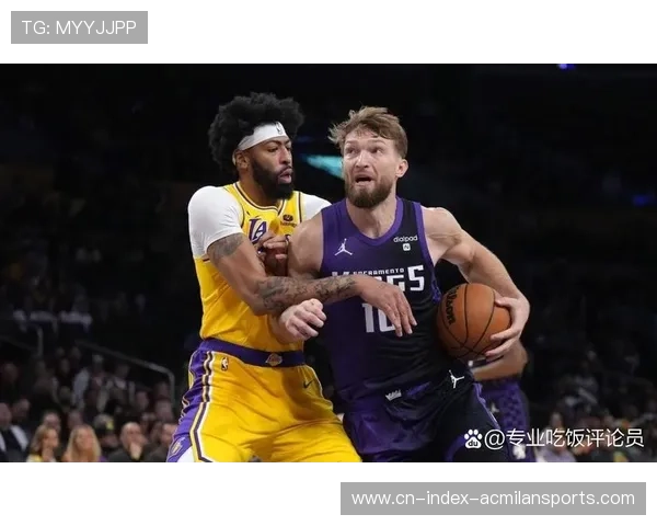 戴维斯篮下脚步堪称教科书,连续七次骗开对抗者