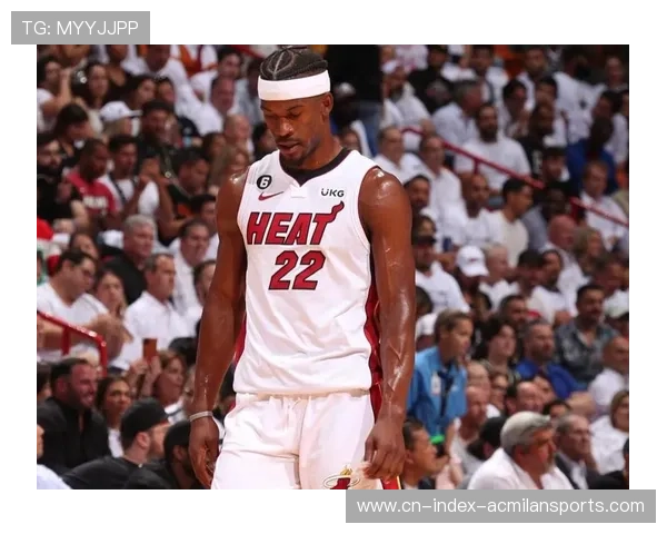 巴特勒底角三分稳稳落袋，热火咬住比分