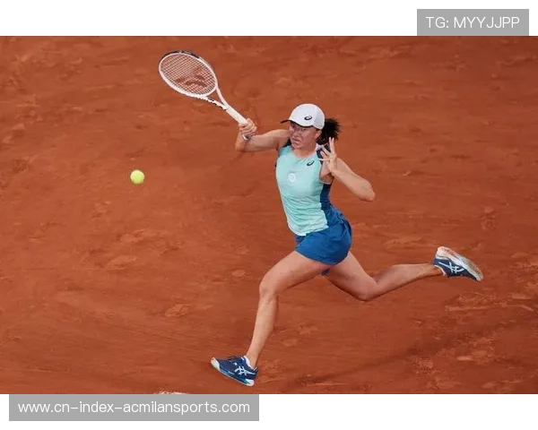 斯瓦泰克接发球抢攻节奏迅速